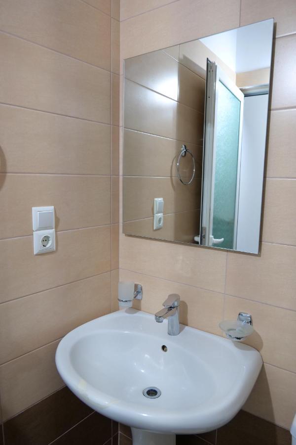 Villa Allkushi Sarandë エクステリア 写真