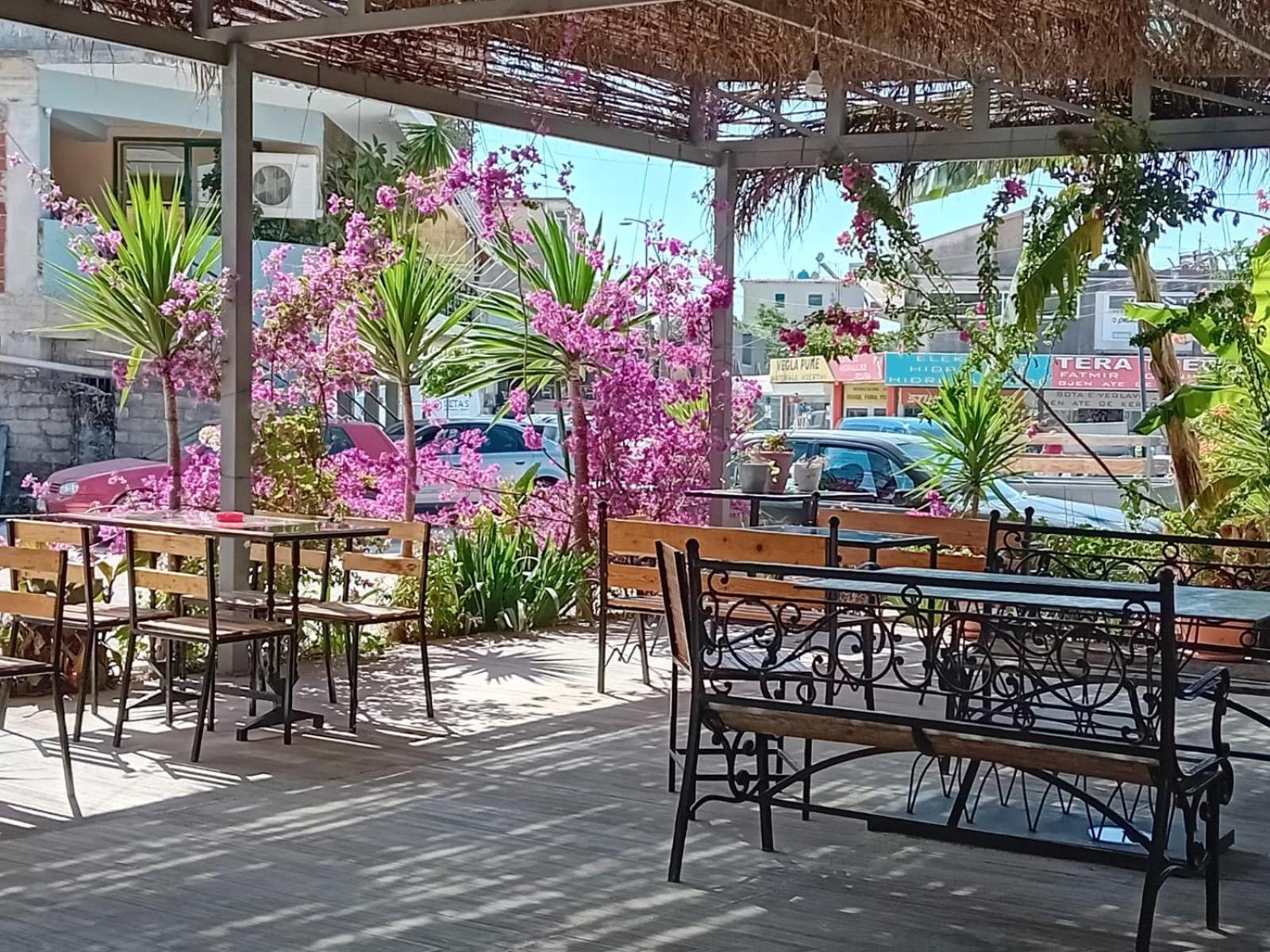 Villa Allkushi Sarandë エクステリア 写真