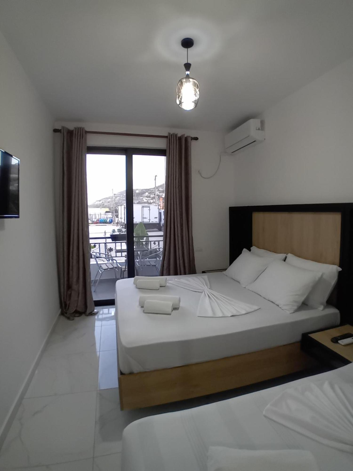 Villa Allkushi Sarandë 部屋 写真